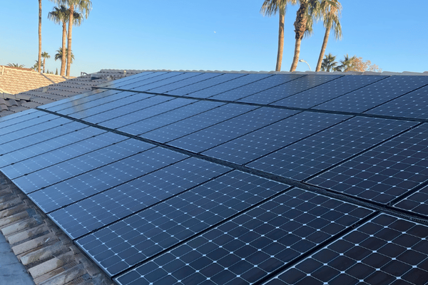 solar panels on top of new home 600s400