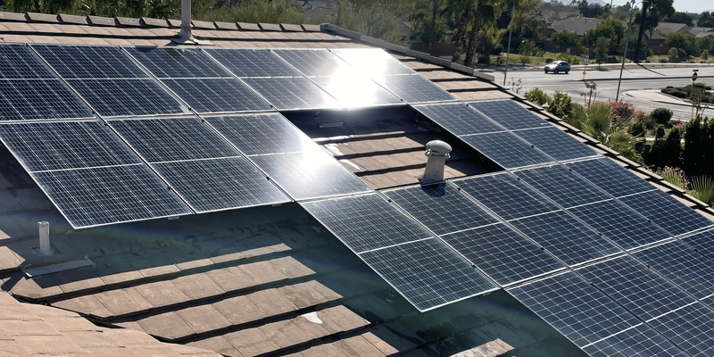 Max Panels vs. Fewer Panels + Battery: Why Solar Success Is No Longer About Filling Your Roof
